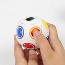 RainbowCube Sensorial™  Cubo Antiestresse com Bolinhas Coloridas para Foco, Coordenação e Relaxamento